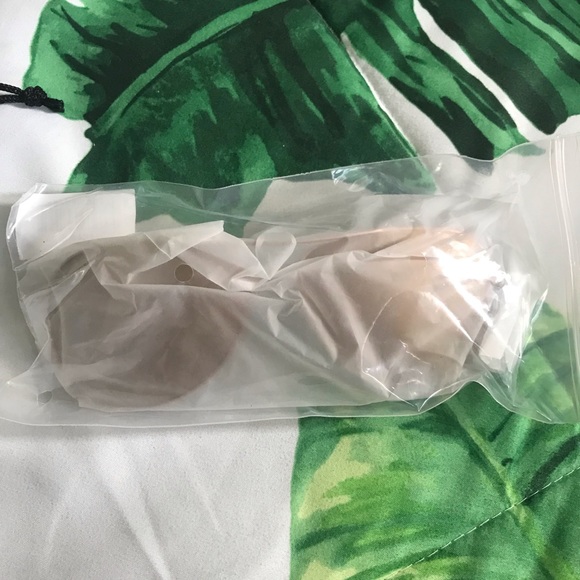 Revo Relay Rose Gold Sunglasses - Picture 3 of 6